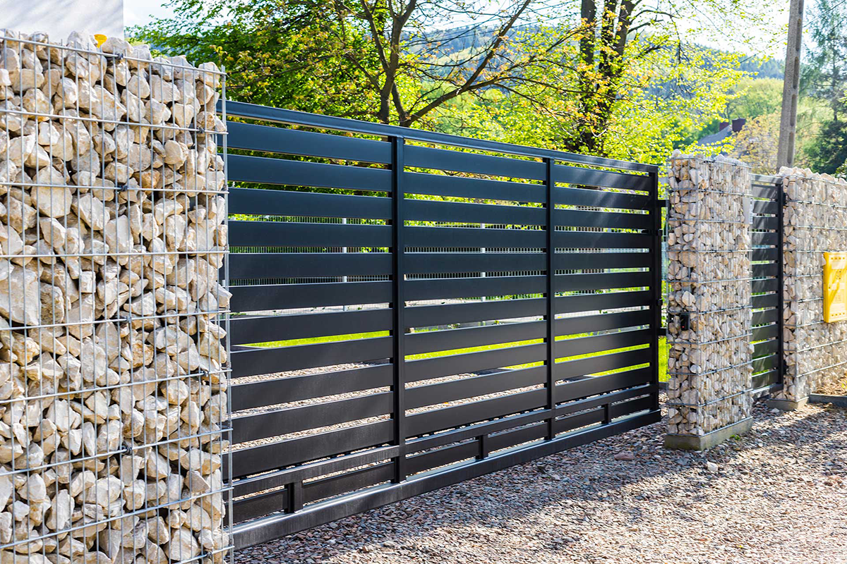 Fence Painting Services in London, Ontario